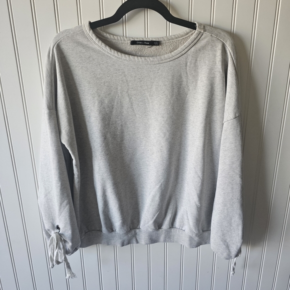 Doe & Rae Gray Crewneck Sweatshirt with Tie Details Womens Small - Picture 1 of 4